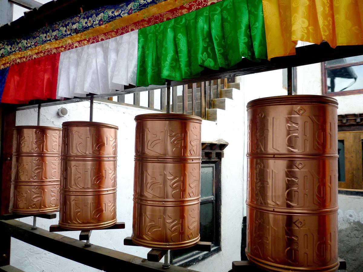 Energy Space Healing Inn Shangri-La Ngoại thất bức ảnh