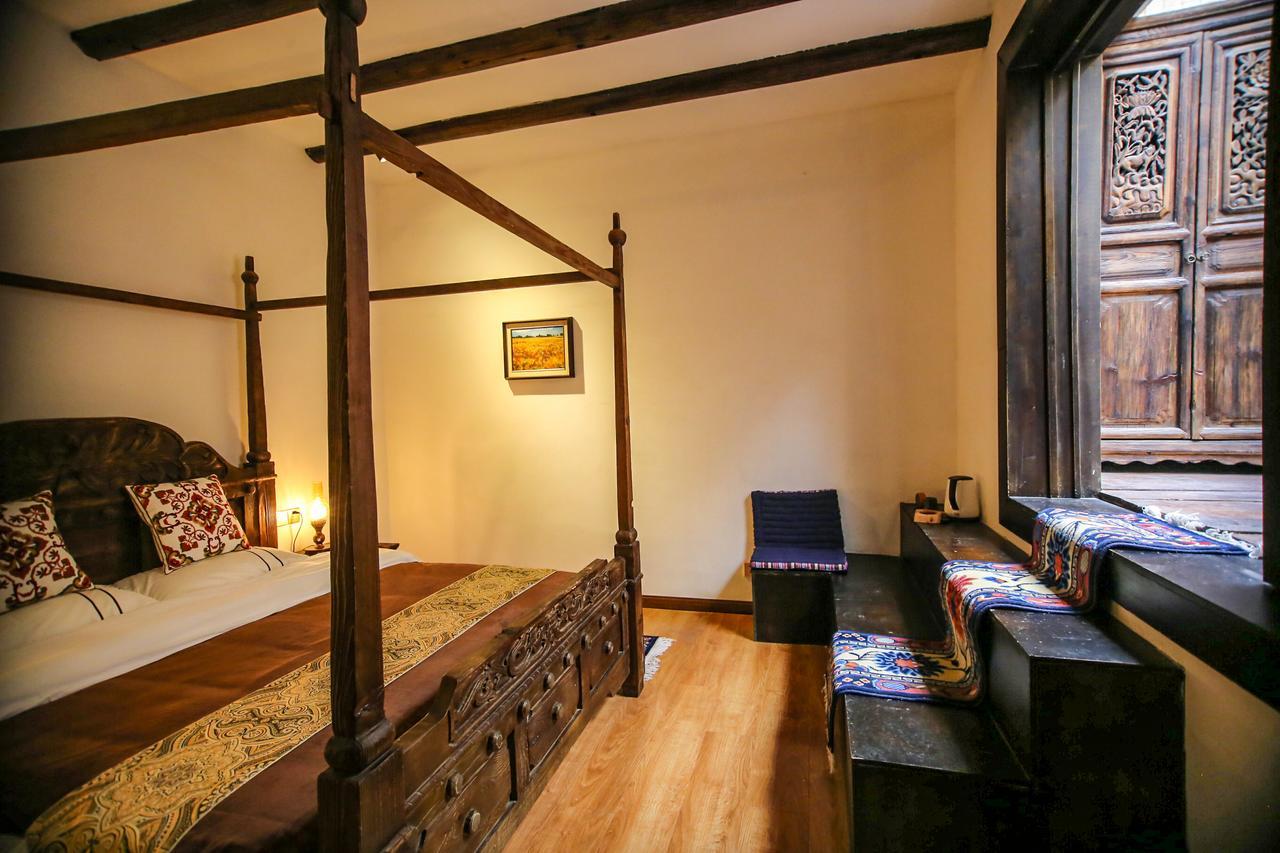 Energy Space Healing Inn Shangri-La Ngoại thất bức ảnh