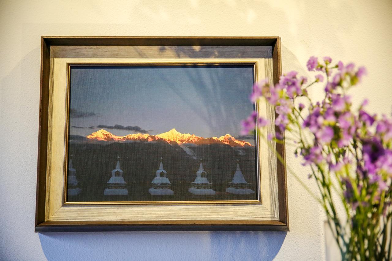 Energy Space Healing Inn Shangri-La Ngoại thất bức ảnh