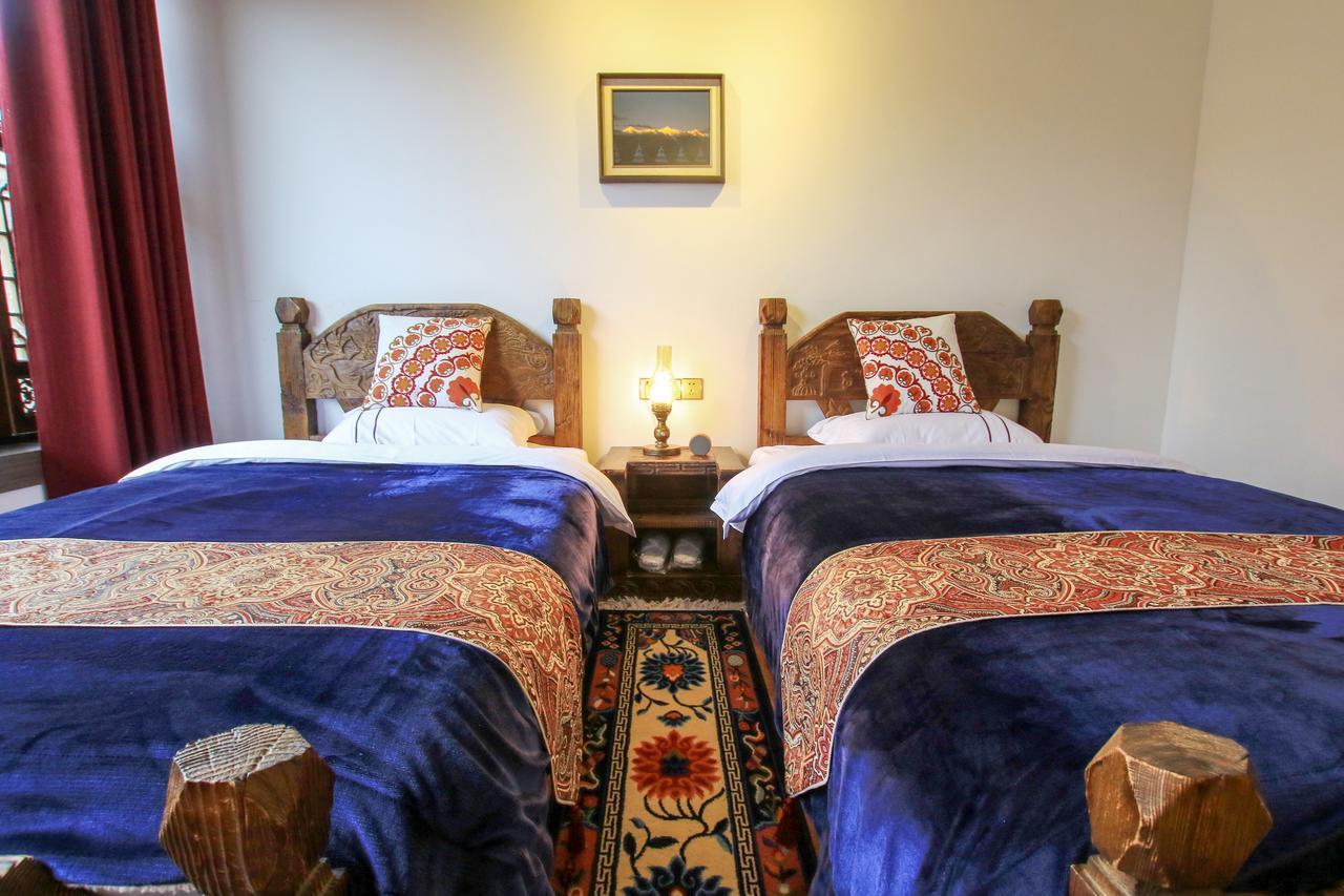 Energy Space Healing Inn Shangri-La Ngoại thất bức ảnh