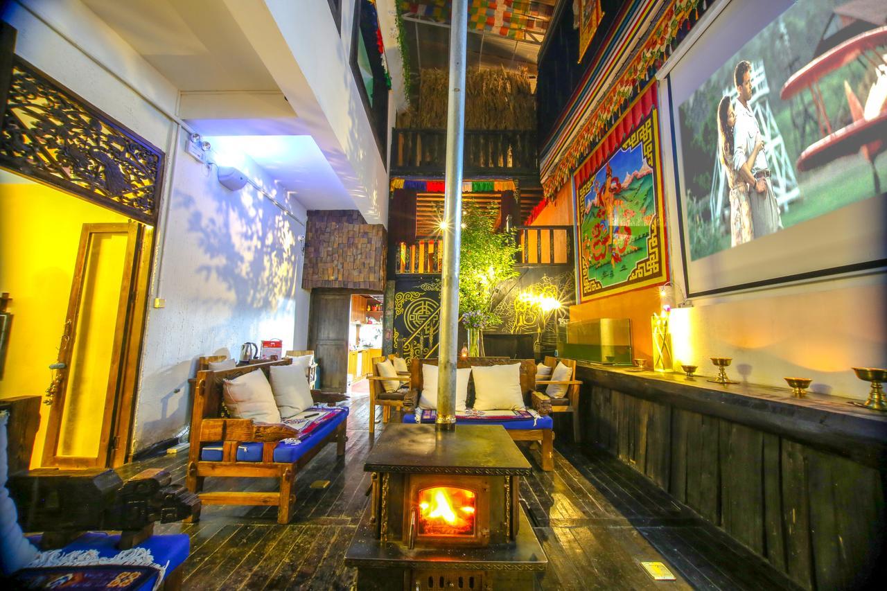 Energy Space Healing Inn Shangri-La Ngoại thất bức ảnh